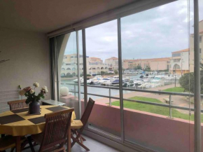 Coquet T2, quartier des quilles, climatisé, 300m des plages